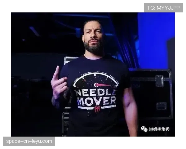 WWE RAW：大公主掌掴科迪，CM朋克爆桌罗曼